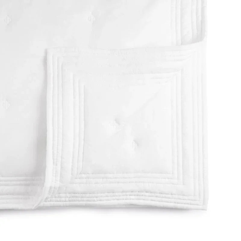 Michael Aram Tufted Quilt Queen Coverlet - Cloud